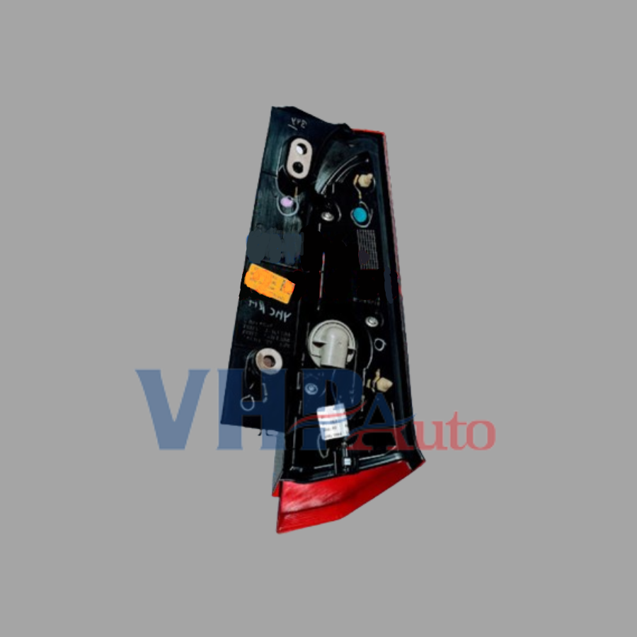 Đèn hậu trên trái LED Suzuki XL7 35702-73R10-000